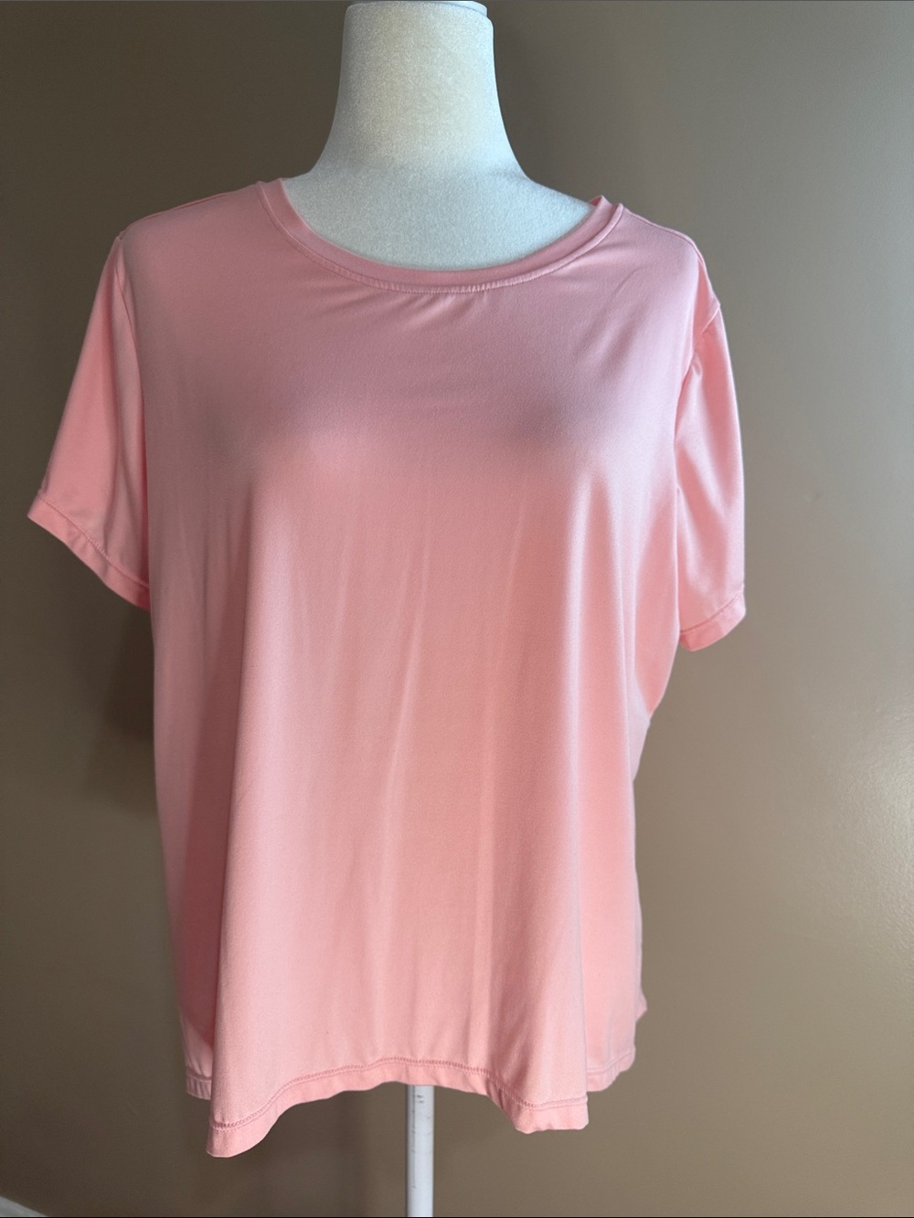 Member's Mark Light Salmon Pink Short Sleeve Active Tee - Women's NWOT